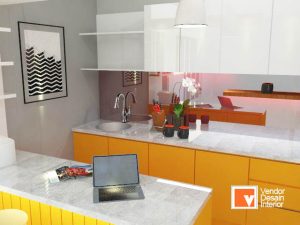 Jasa Pembuatan Kitchen Set Orange di Kebayoran Jakarta